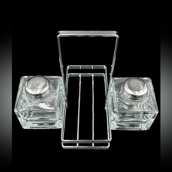 Clear Table craft glass set salt and pepper. - Picture 8 of 8